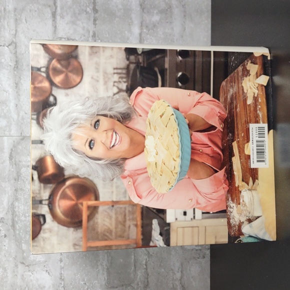 Paula Deen's Southern Cooking Bible - Picture 3 of 11